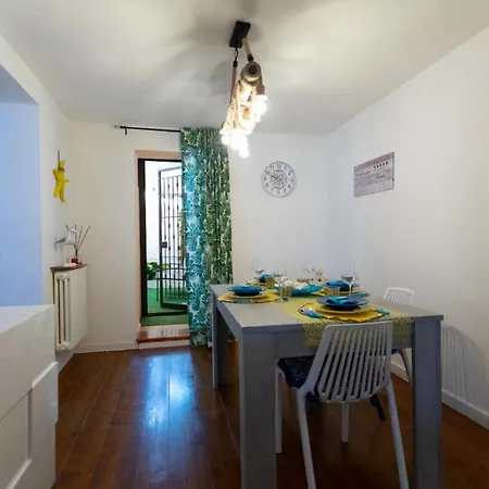 Apartment Angel House Bari