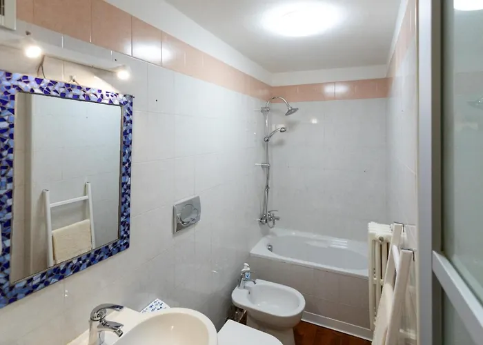 Angel House * בארי